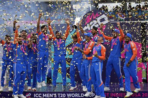 ரூ.125 கோடி பரிசுத் தொகையை பெற்ற இந்திய அணி